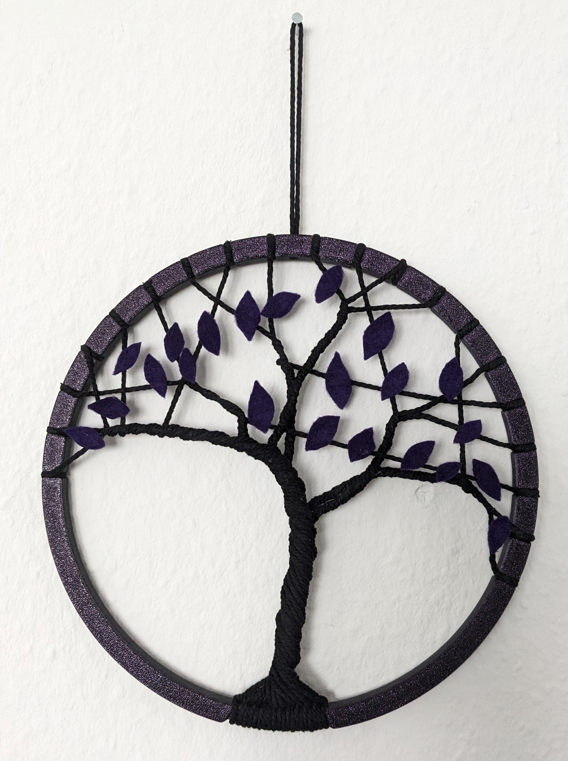 Yggdrasil – Lila